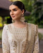 Faiza Saqlain Lily